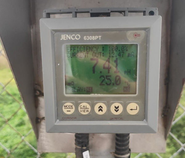 Đầu dò pH của bể trung hòa