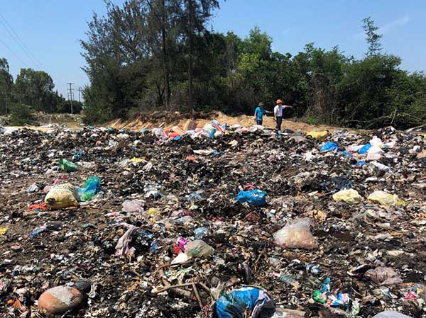 Rác thải sinh hoạt cần được phân loại và ủ để tái sử dụng