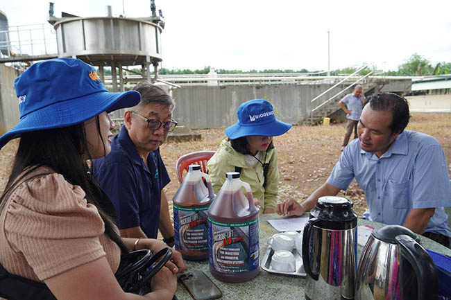Biogency và Ecological Laboratories tìm hiểu những khó khăn của ban quản lý hệ thống xử lý nước thải cao su.