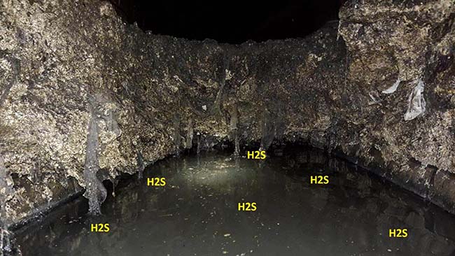 Trong những hầm kín, đường ống dẫn nước thải,... thông thường xuyên sở hữu sự xuất hiện tại của hương thơm trứng thối H2S.