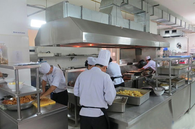 Nước thải từ khu vực nhà bếp trong khách sạn.