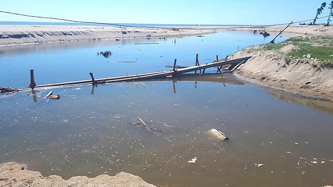 Nước thải nuôi tôm chứa nhiều chất ô nhiễm.