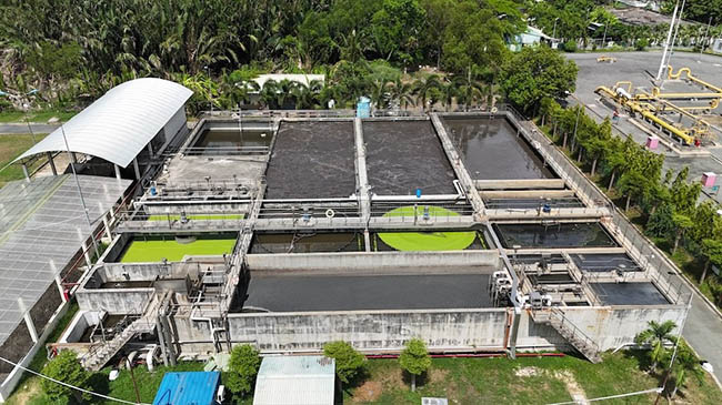 Hệ thống xử lý nước thải tuần hoàn. Hệ thống xử lý nước thải tuần hoàn.