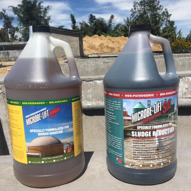 Bộ đôi sản phẩm giúp tăng hiệu suất sinh khí hầm Biogas. Bộ đôi sản phẩm giúp tăng hiệu suất sinh khí hầm Biogas.