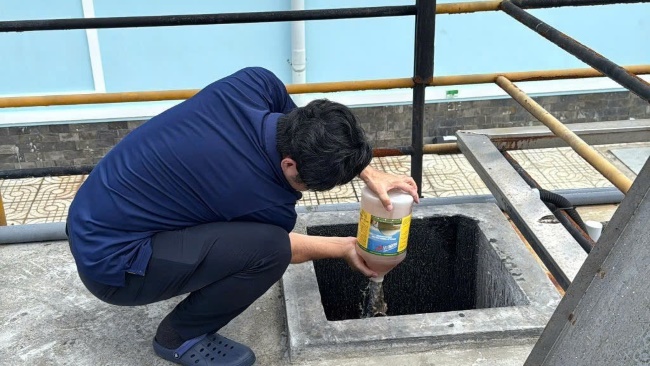 Bổ sung vi sinh Microbe-Lift BIOGAS chịu mặn vào hệ thống để xử lý nước thải chế biến thủy sản nhiễm mặn cao. Bổ sung vi sinh Microbe-Lift BIOGAS chịu mặn vào hệ thống để xử lý nước thải chế biến thủy sản nhiễm mặn cao.