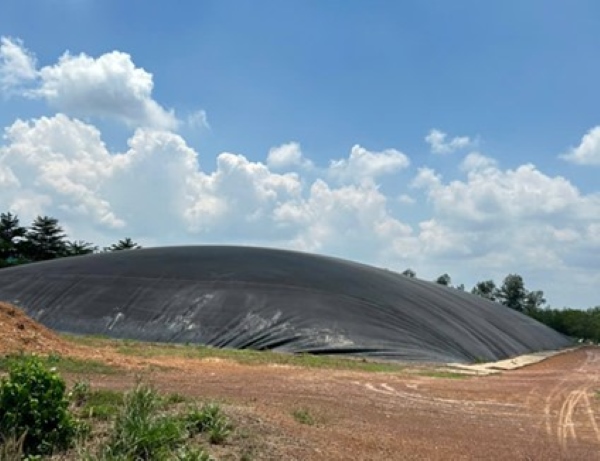 Hầm Biogas sinh khí tốt, nâng cao hiệu suất xử lý. Hầm Biogas sinh khí tốt, nâng cao hiệu suất xử lý.