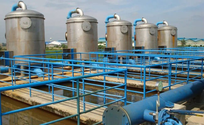 Javel được sử dụng để xử lý nước thải chứa hàm lượng chất độc hại và các kim loại nặng cao. Javel được sử dụng để xử lý nước thải chứa hàm lượng chất độc hại và các kim loại nặng cao.