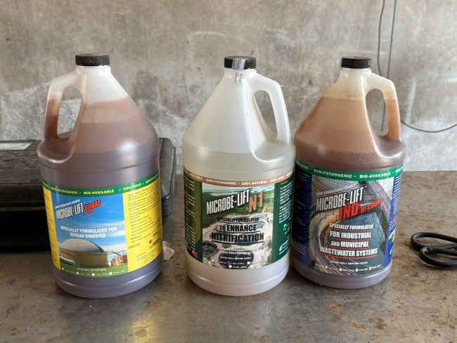 Men vi sinh Microbe-Lift dùng trong xử lý nước thải thủy sản nhiễm mặn tại Nhà máy chế biến tôm, Cà Mau. Men vi sinh Microbe-Lift dùng trong xử lý nước thải thủy sản nhiễm mặn tại Nhà máy chế biến tôm, Cà Mau.