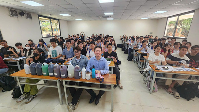 Chương trình chia sẻ kiến thức của BIOGENCY tại Trường Đại học Sư phạm Kỹ thuật. Chương trình chia sẻ kiến thức của BIOGENCY tại Trường Đại học Sư phạm Kỹ thuật.